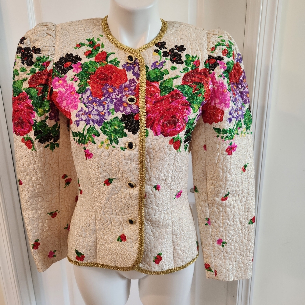 Teri Jon vintage size 8 silk blend jacket with floral design